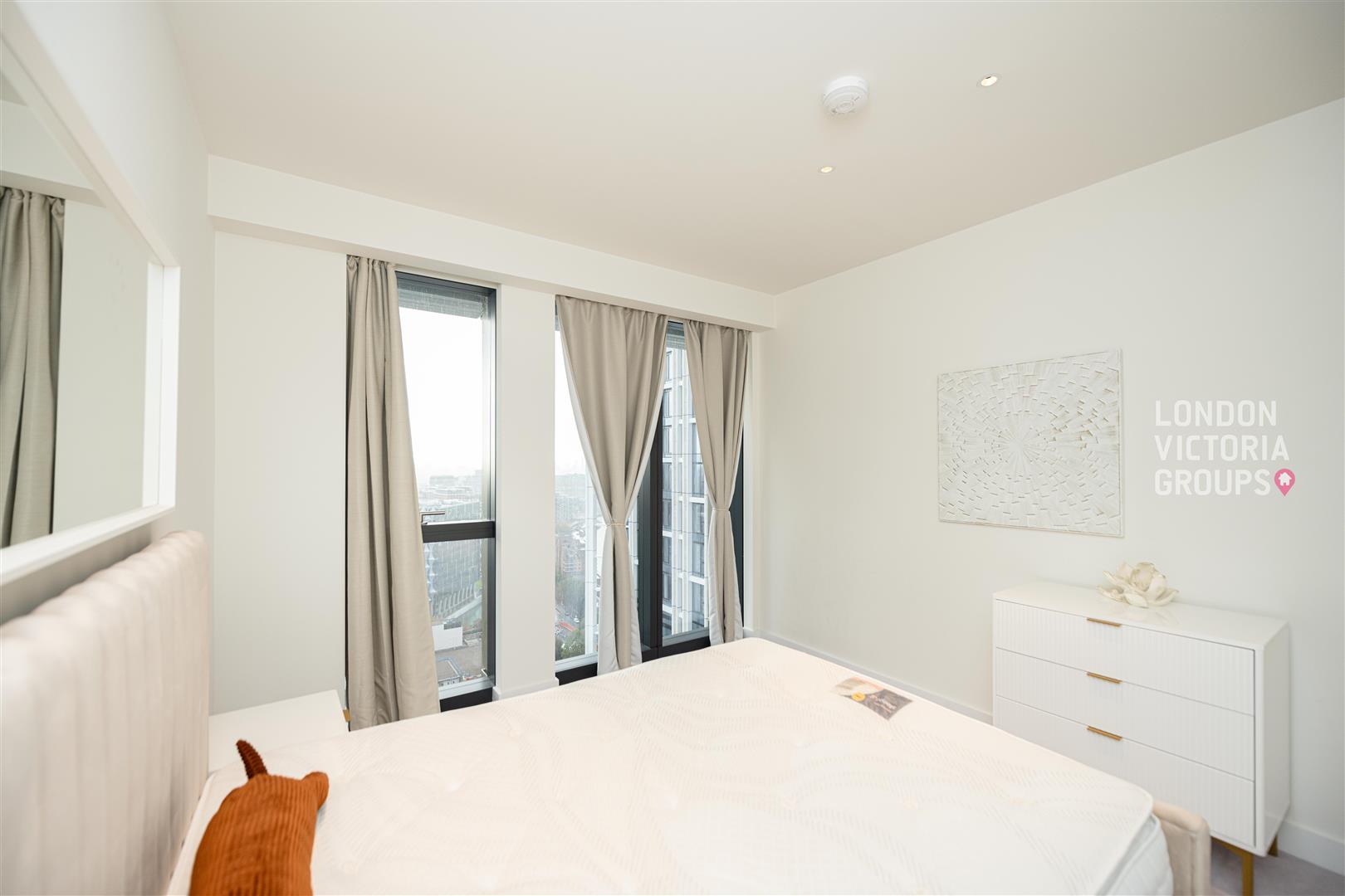River Park Tower, 1 Nine Elms Lane, London